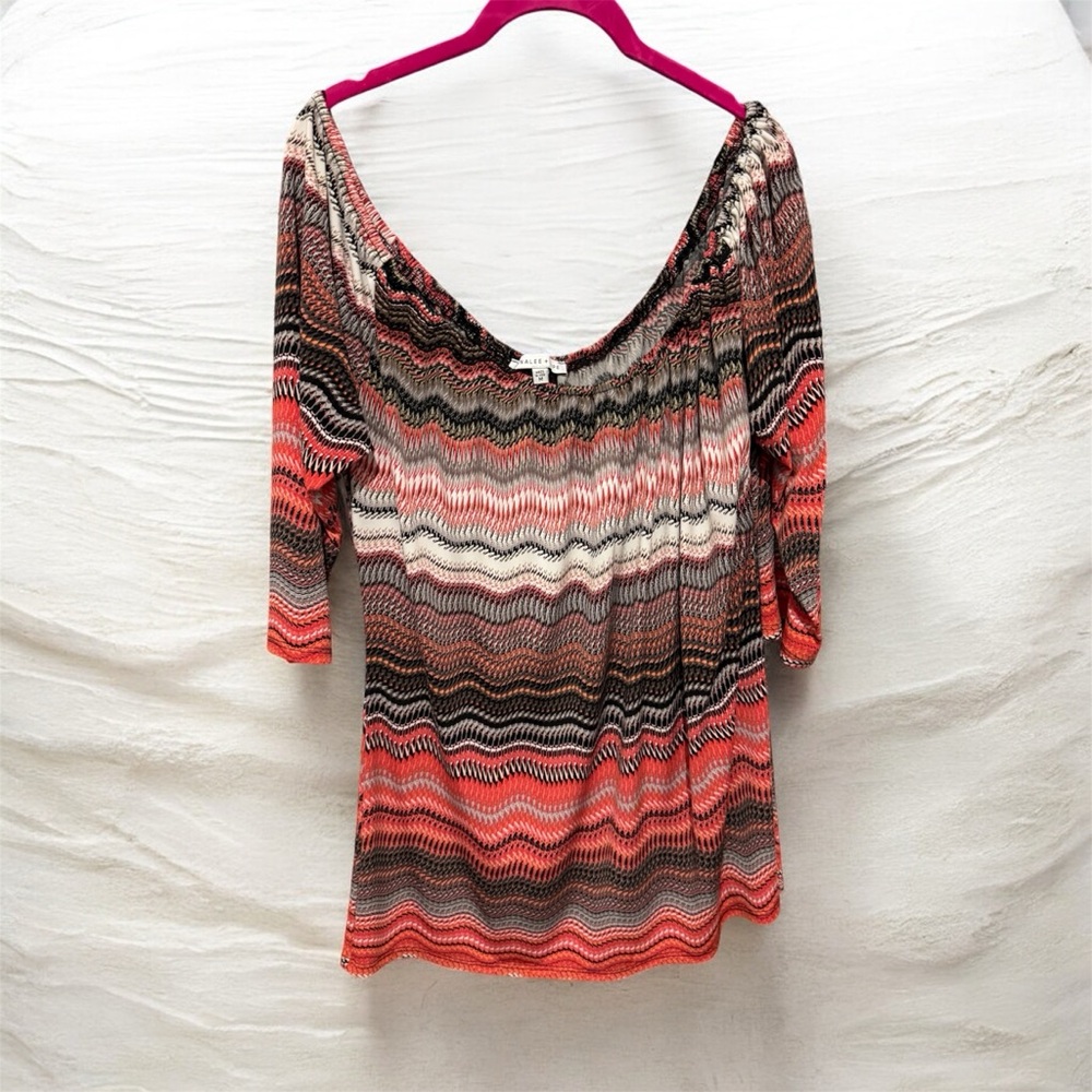 Annalee + Hope Coral and Black Blouse sz M